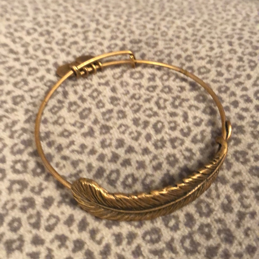 NEW Alex and Ani Quill Feather Bangle Gold Finish